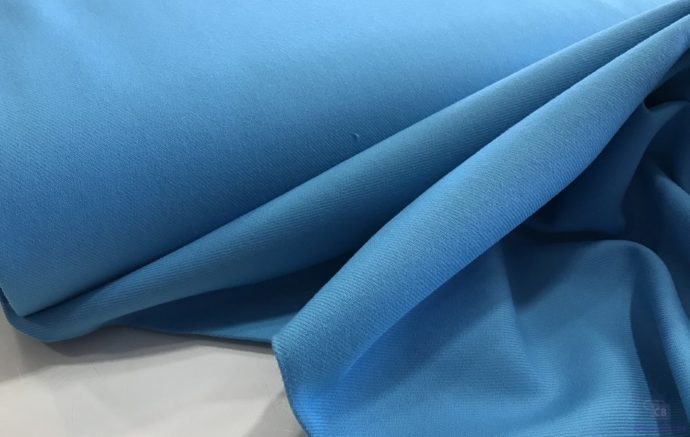Tela Sarga Iberia de Color Azul Turquesa - Detalle de la Pieza - Conchi Berguño
