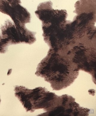 Tela tapicería piel de vaca, fondo vainilla y manchas marrón, imitación sin pelo - Conchi Berguño