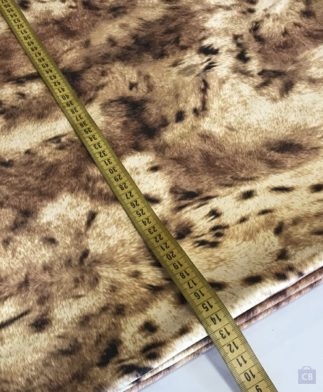 Tela de tapicería imitando piel de León, sin pelo - Detalle del color