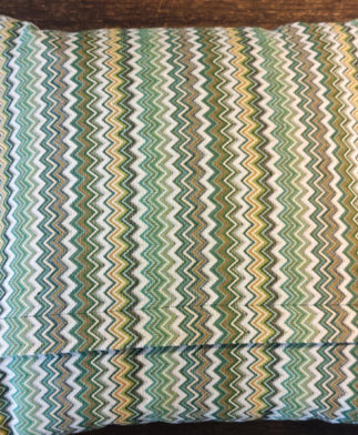Cojín de Cretona con Zigzag Verde, de 50x50 cm - Vista posterior