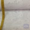 Tela de Sábana Cachemir Blanco y fondo Gris con cinta métrica como referencia - Conchi Berguño